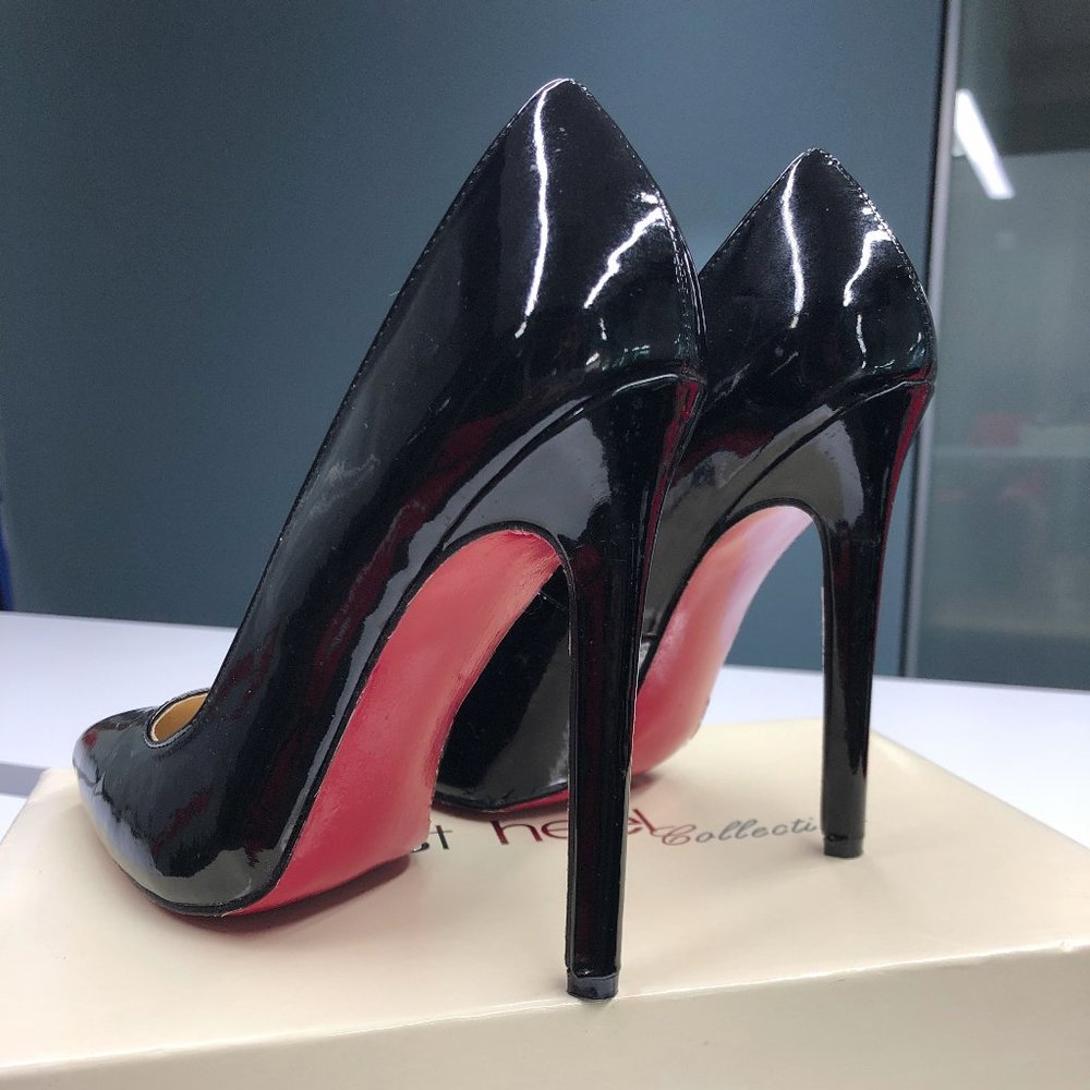 The Highest Heel "Hottie" pump with hand-painted red sole! Size 9